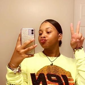 Meet your Posher, Desiree